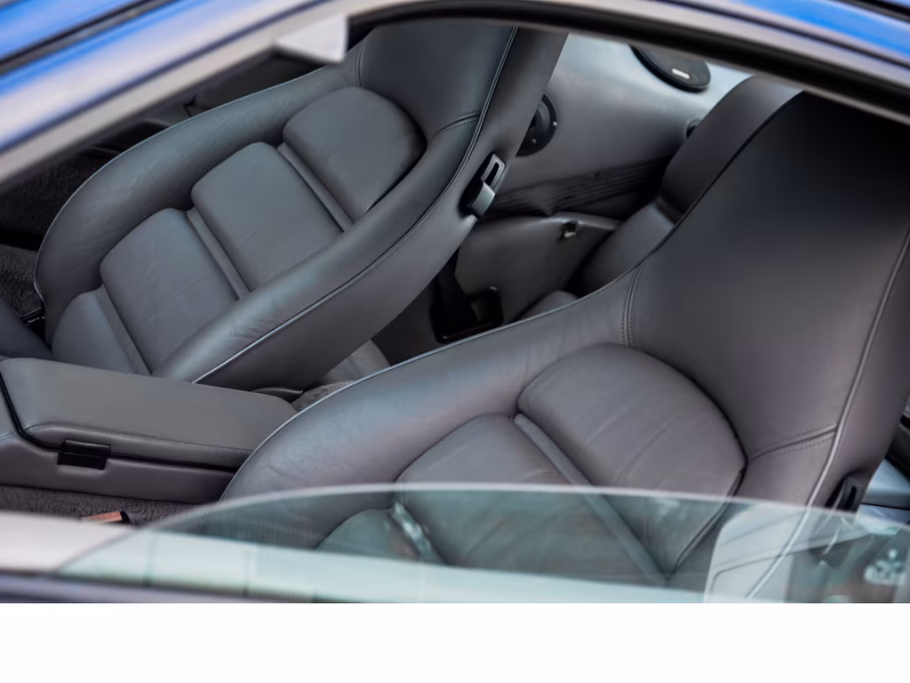 Porsche 928