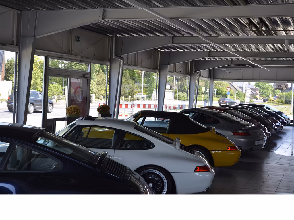 Porsche 928