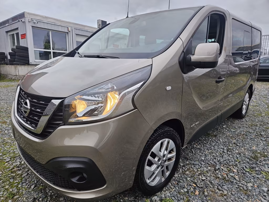 Nissan NV300