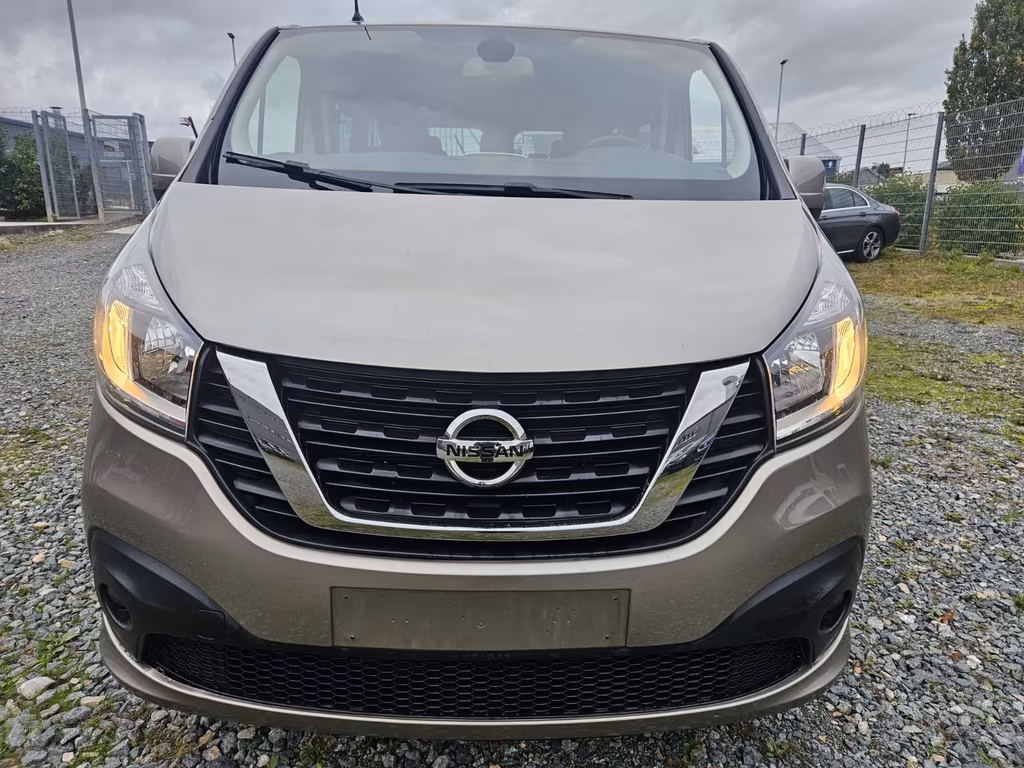 Nissan NV300