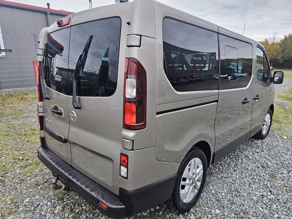 Nissan NV300