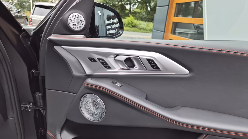 BMW XM