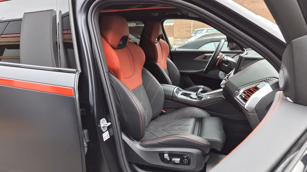 BMW XM