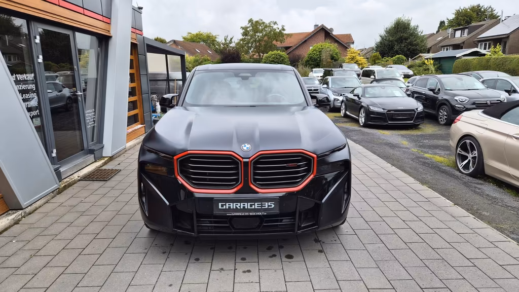 BMW XM
