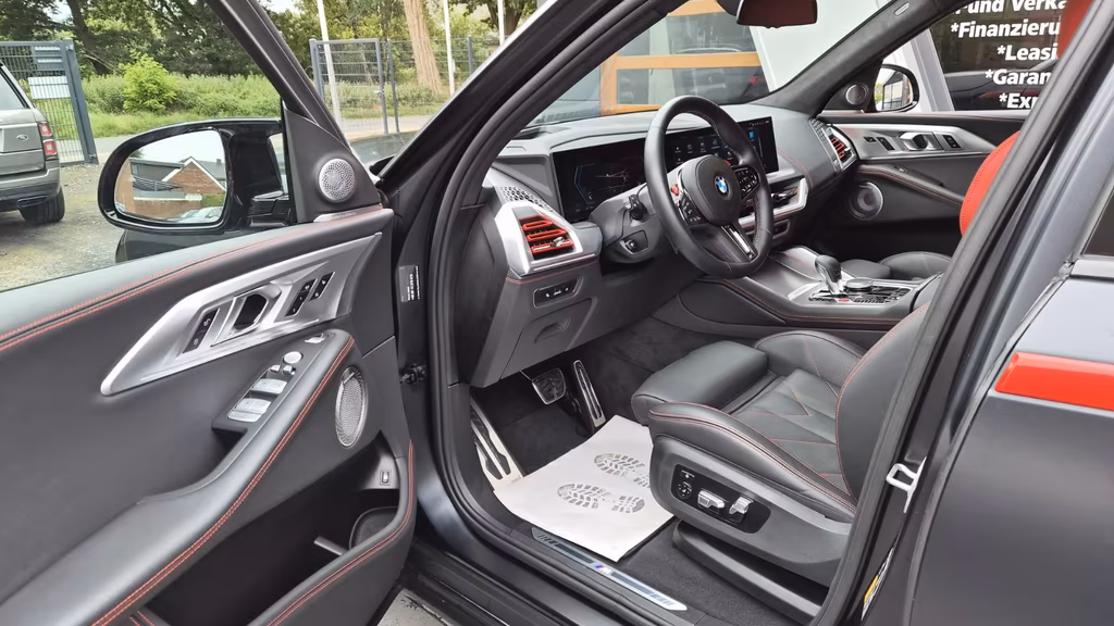 BMW XM