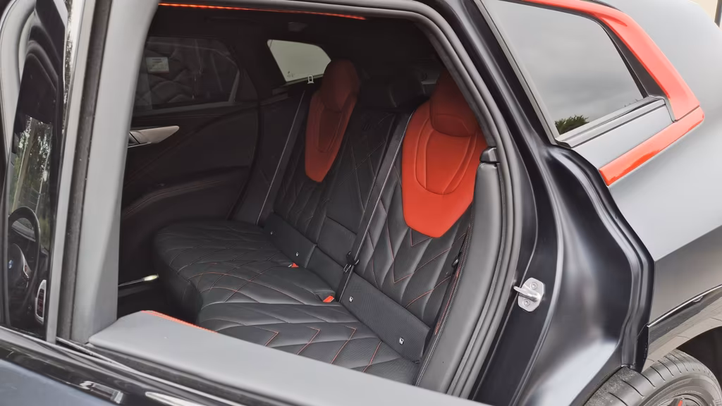 BMW XM