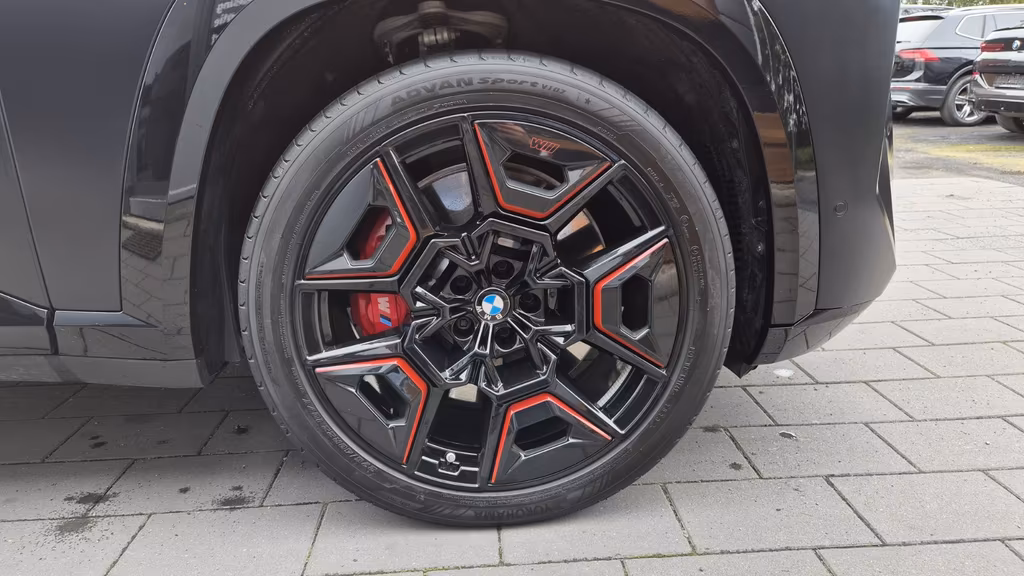 BMW XM