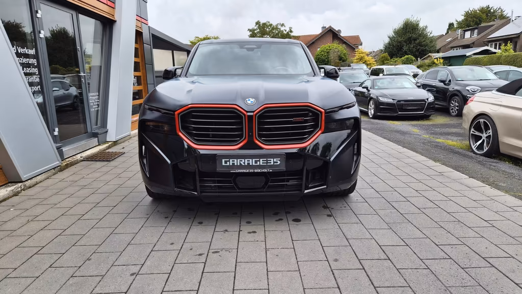 BMW XM