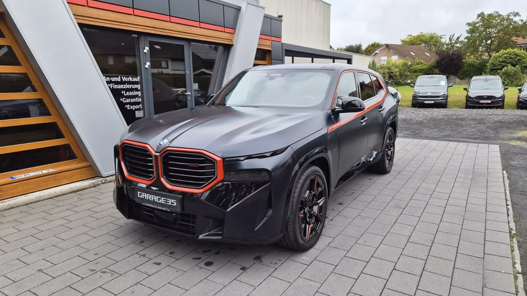 BMW XM