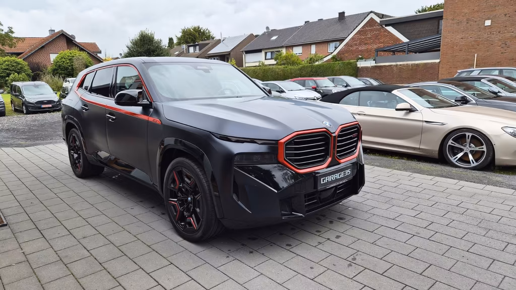 BMW XM