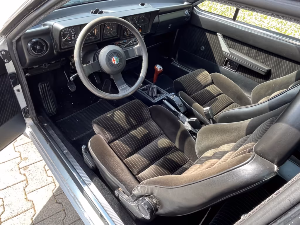 Alfa Romeo GTV