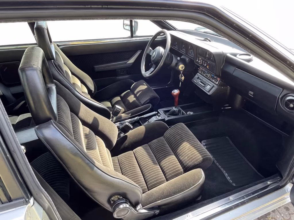 Alfa Romeo GTV