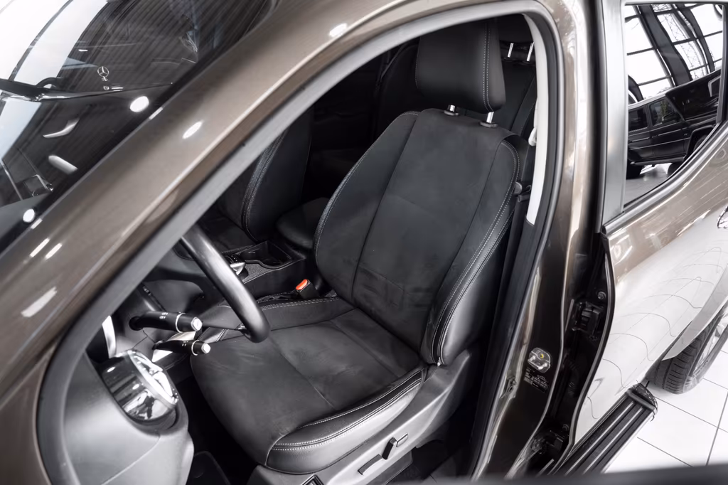 Mercedes-Benz X 250