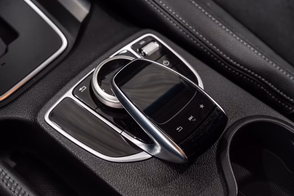 Mercedes-Benz X 250