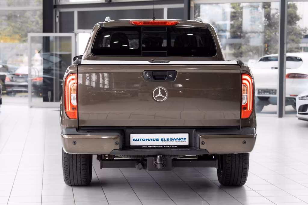 Mercedes-Benz X 250
