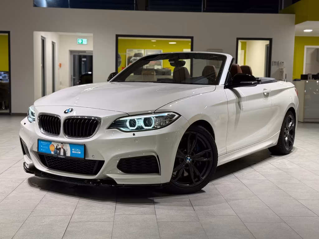BMW M235