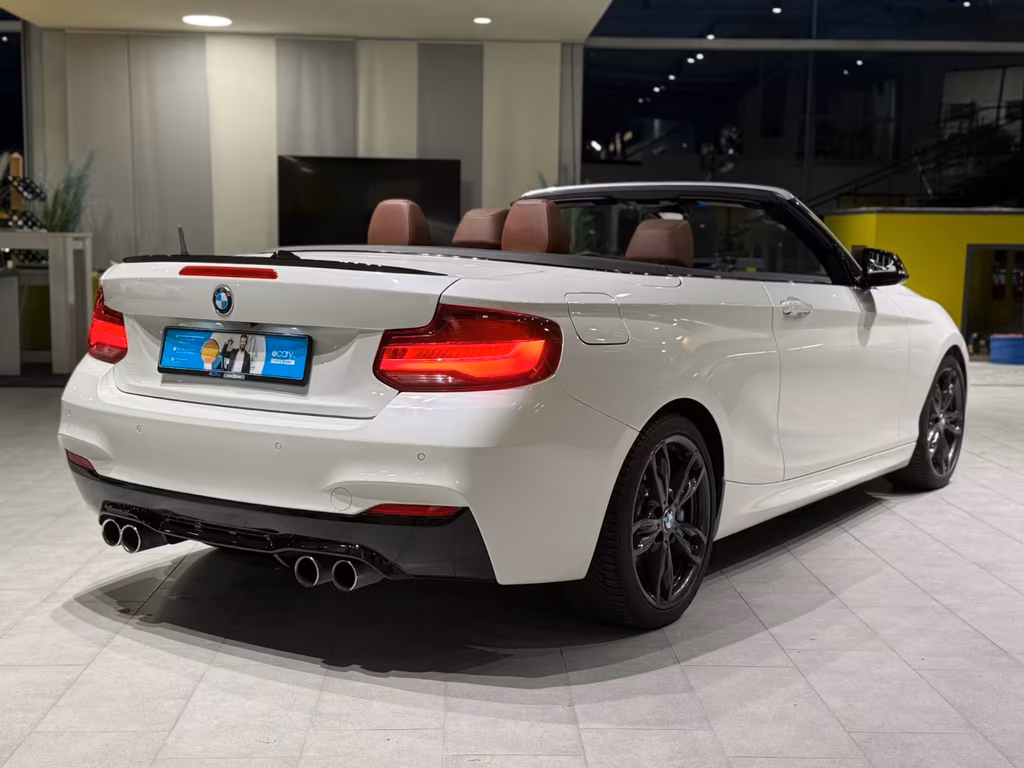 BMW M235