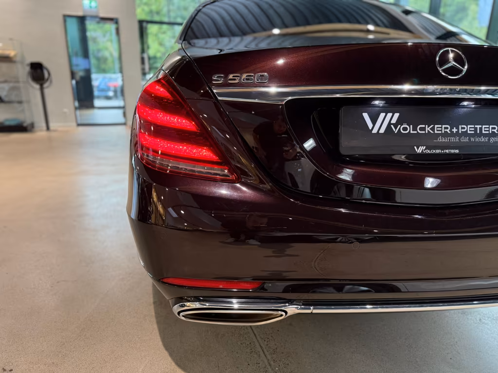 Mercedes-Benz S 560
