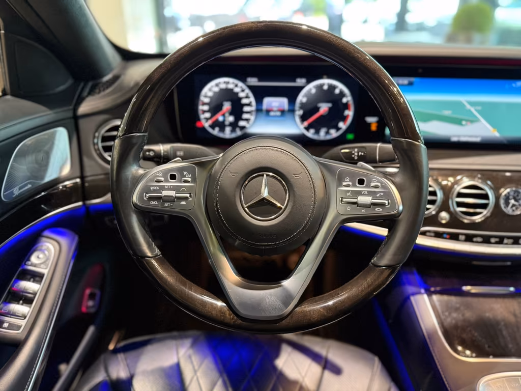 Mercedes-Benz S 560