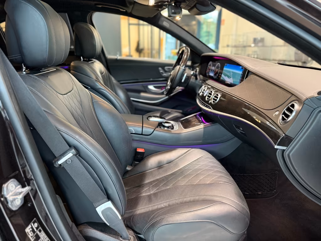 Mercedes-Benz S 560