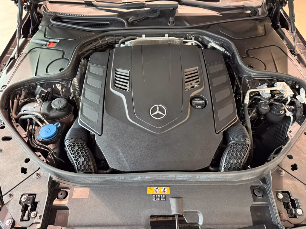 Mercedes-Benz S 560