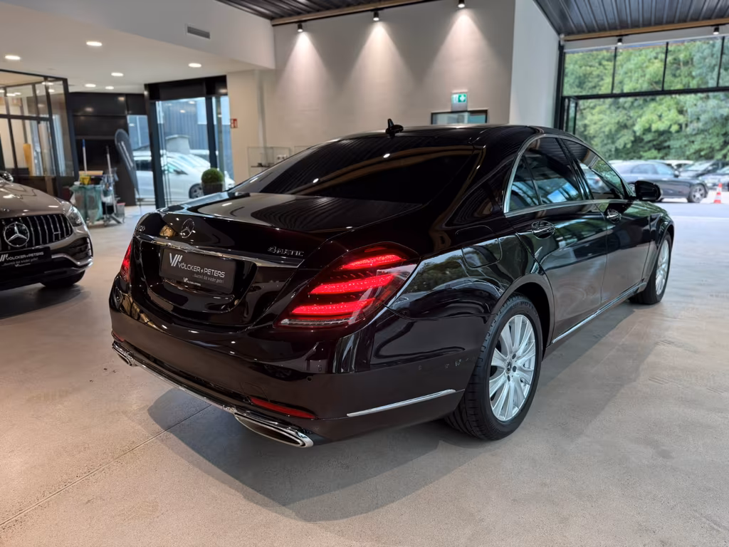 Mercedes-Benz S 560