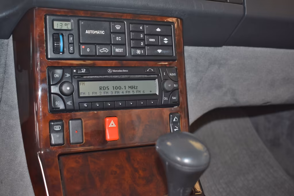 Mercedes-Benz SL 280