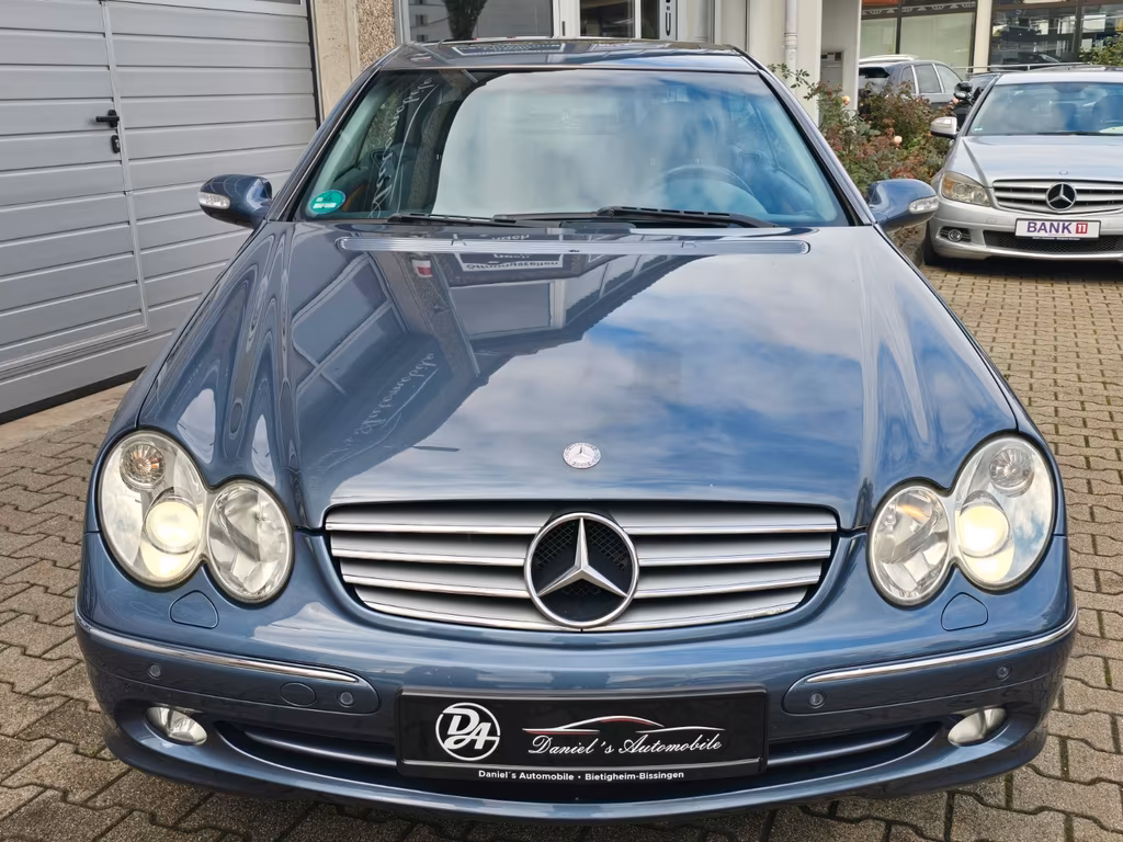 Mercedes-Benz CLK 320