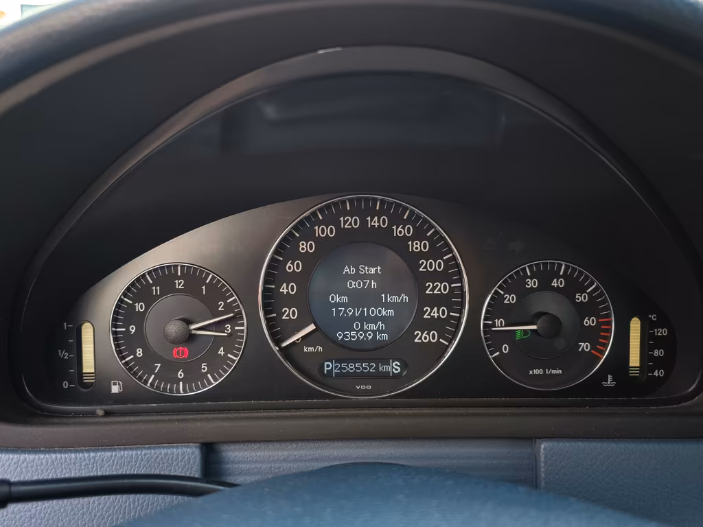 Mercedes-Benz CLK 320