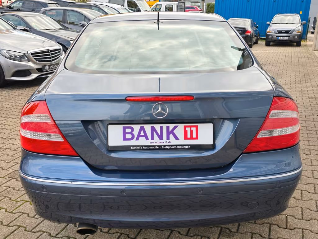 Mercedes-Benz CLK 320
