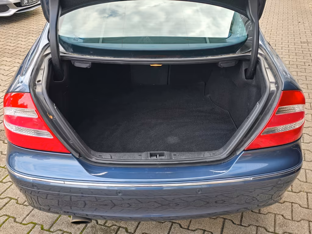 Mercedes-Benz CLK 320