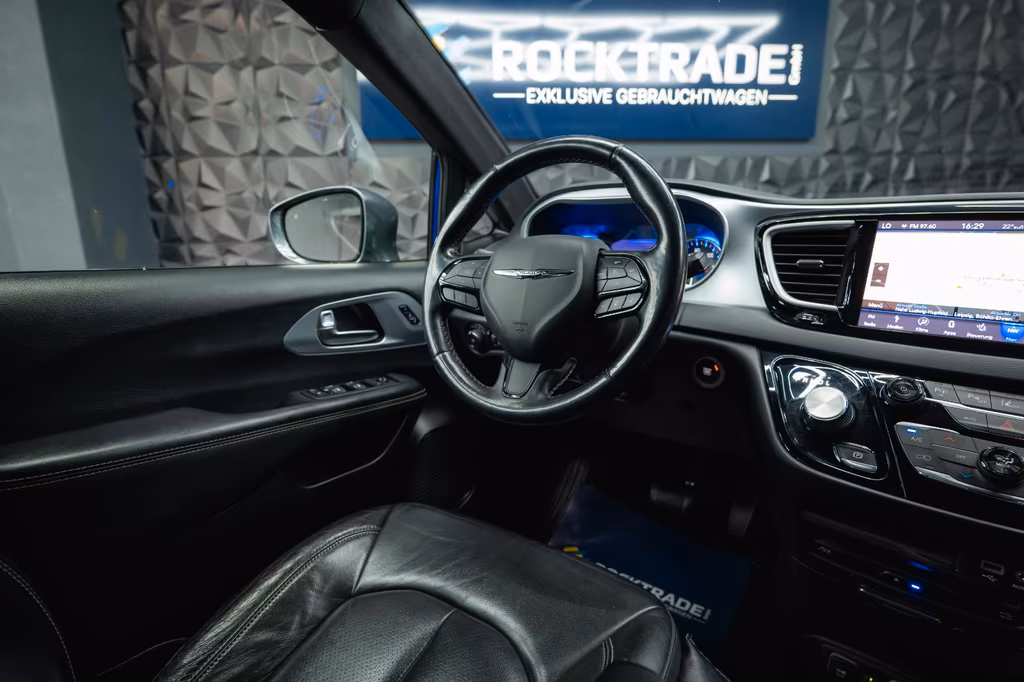Chrysler Pacifica