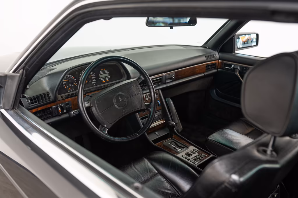 Mercedes-Benz 560