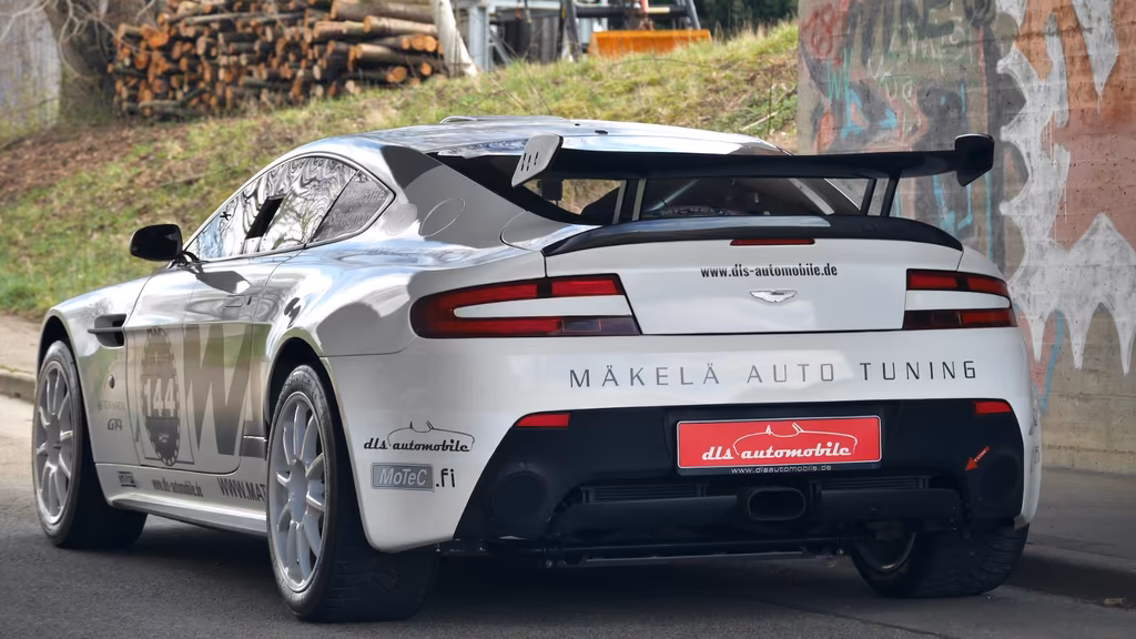 Aston Martin V8 Vantage