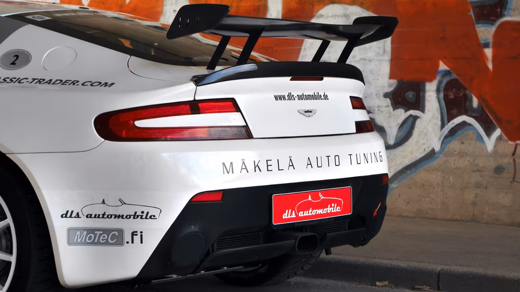 Aston Martin V8 Vantage