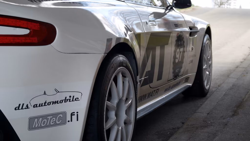 Aston Martin V8 Vantage
