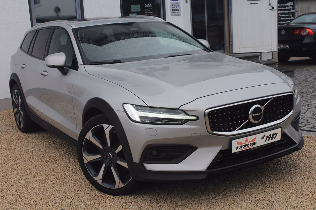 Volvo V60 Cross Country