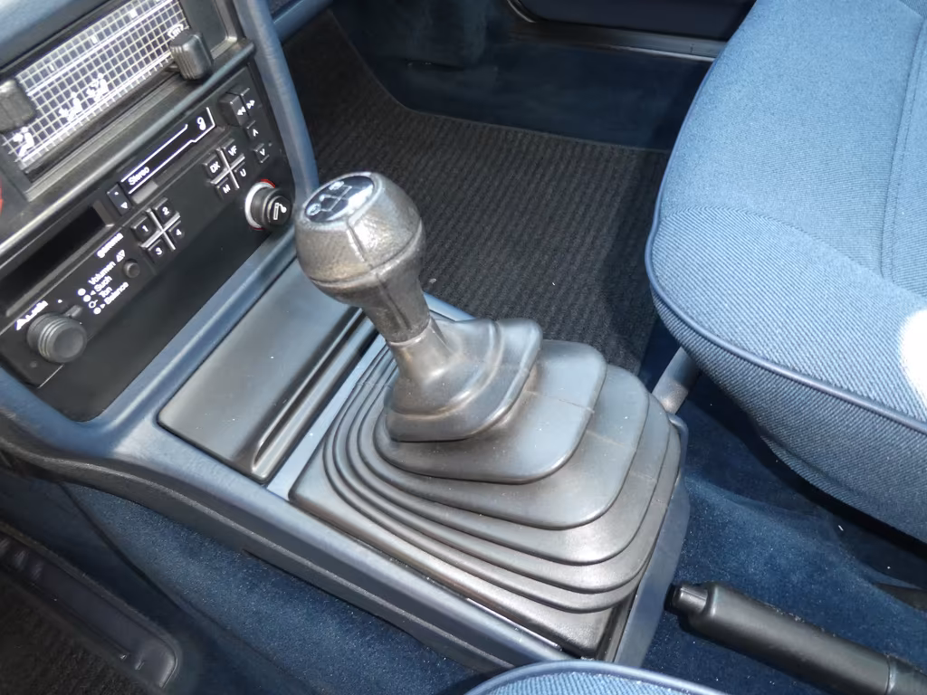 Audi 100