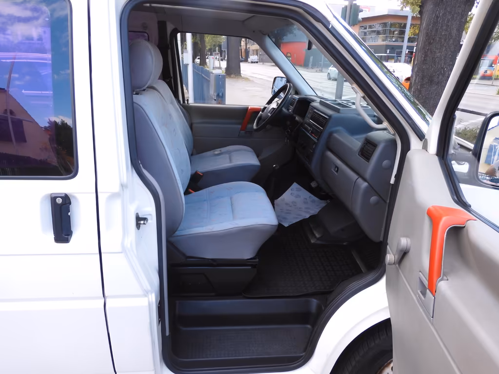Volkswagen T4 Caravelle