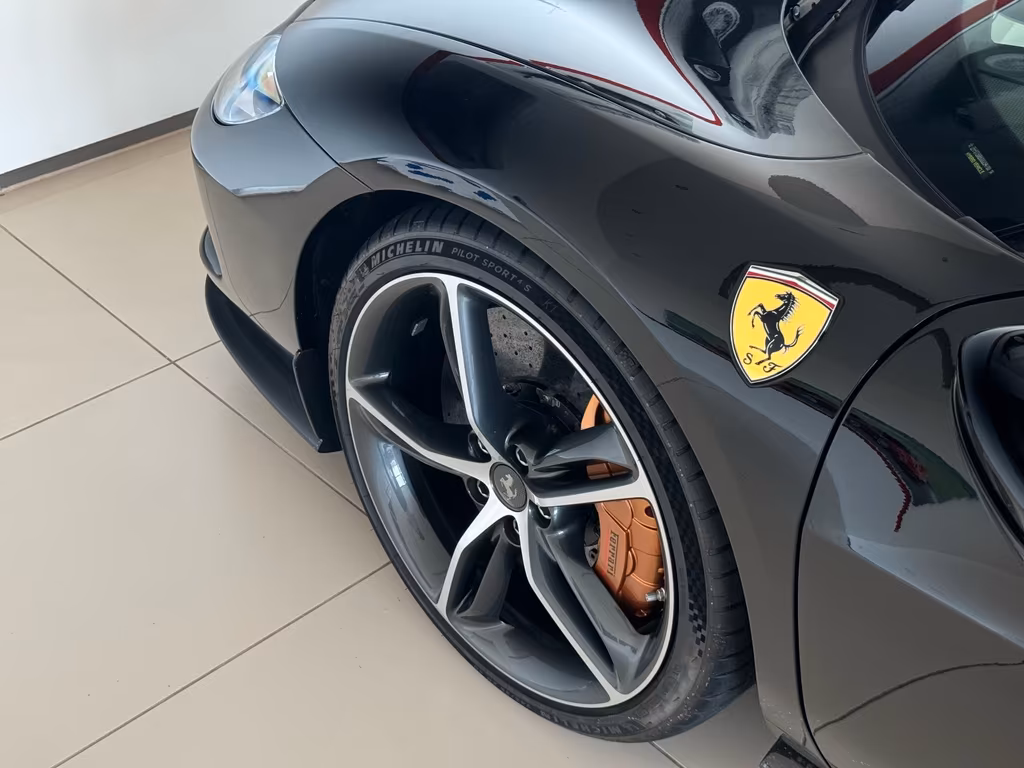 Ferrari 296 GTS