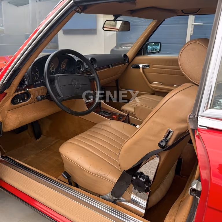 Mercedes-Benz SL 560