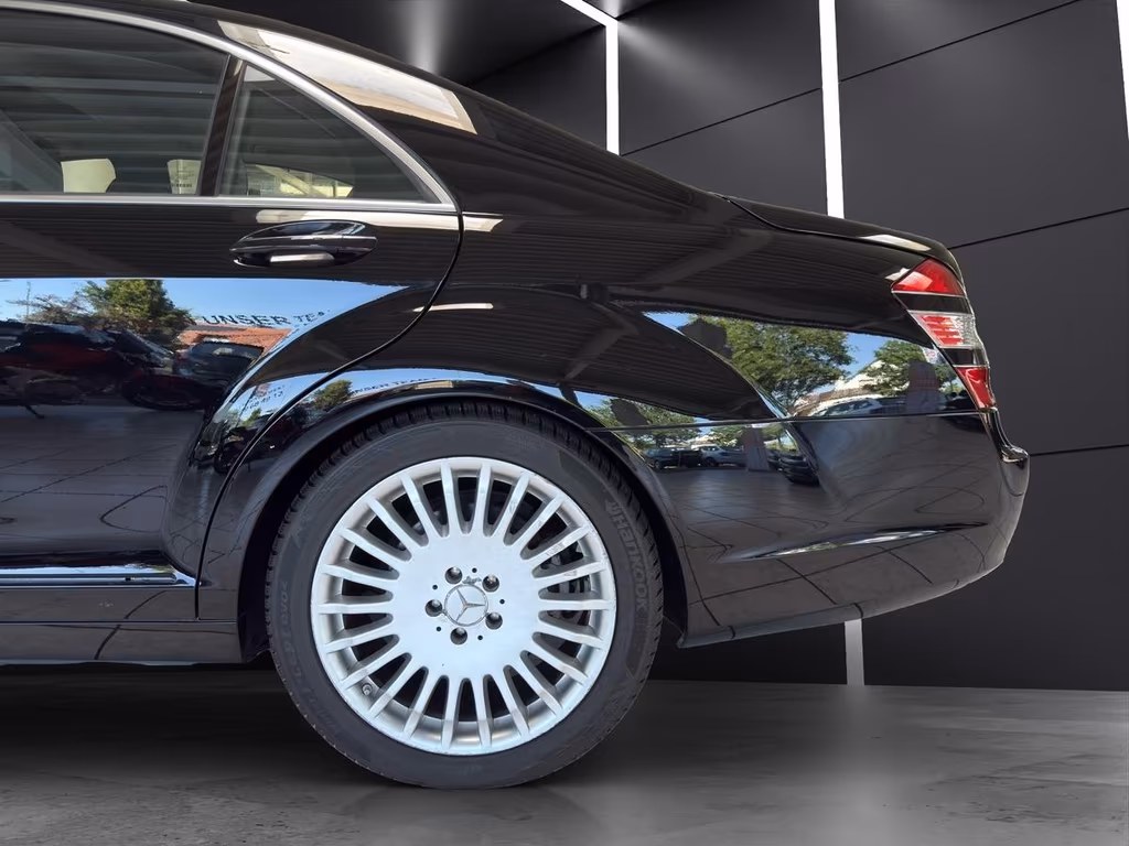 Mercedes-Benz S 600