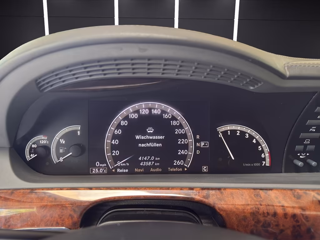 Mercedes-Benz S 600