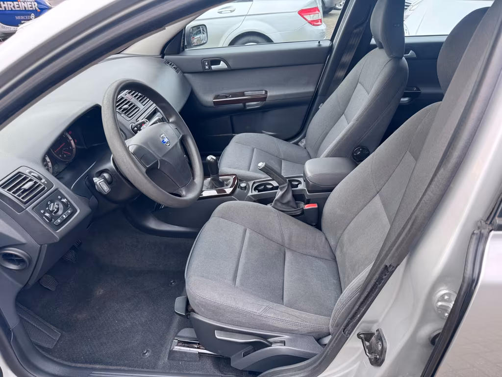 Volvo S40