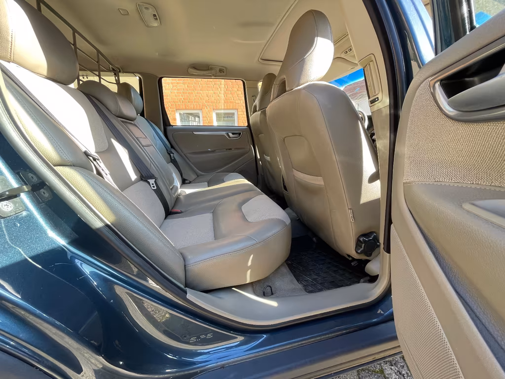 Volvo XC70