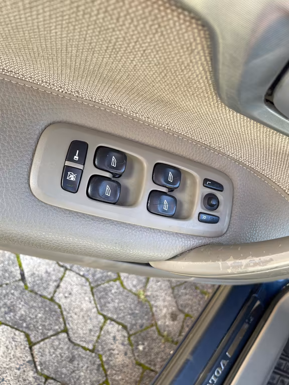 Volvo XC70