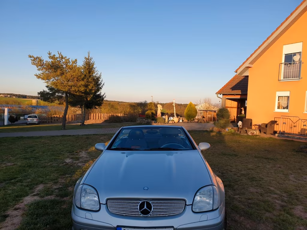 Mercedes-Benz SLK 230