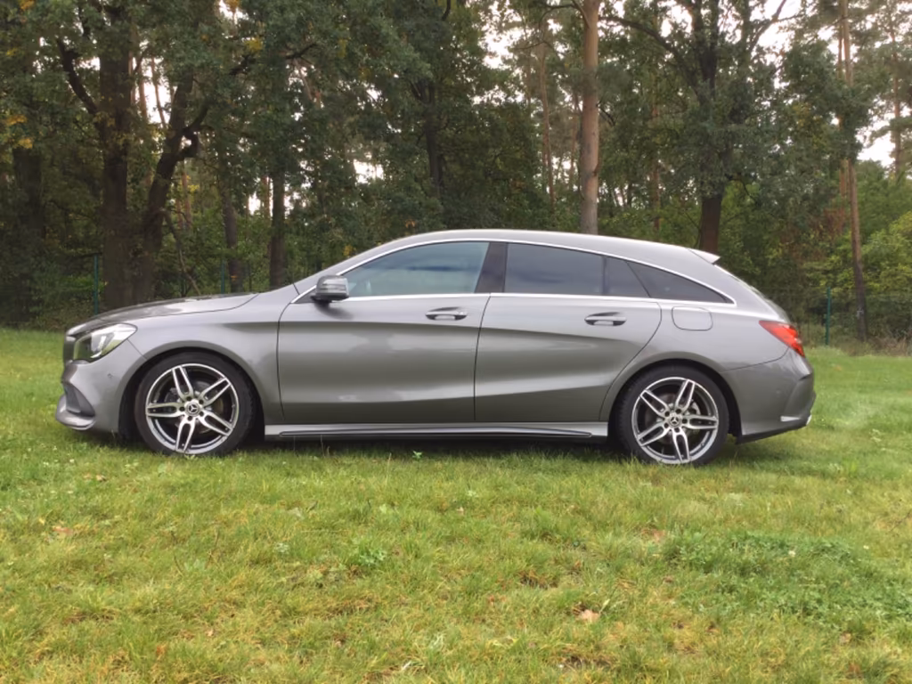 Mercedes-Benz CLA 180