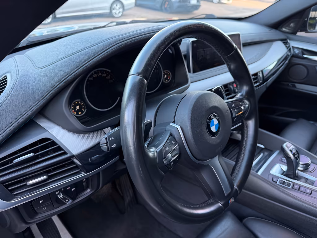 BMW X6 M50