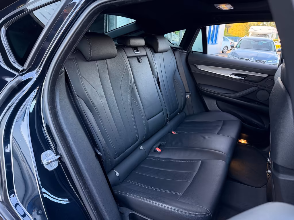BMW X6 M50